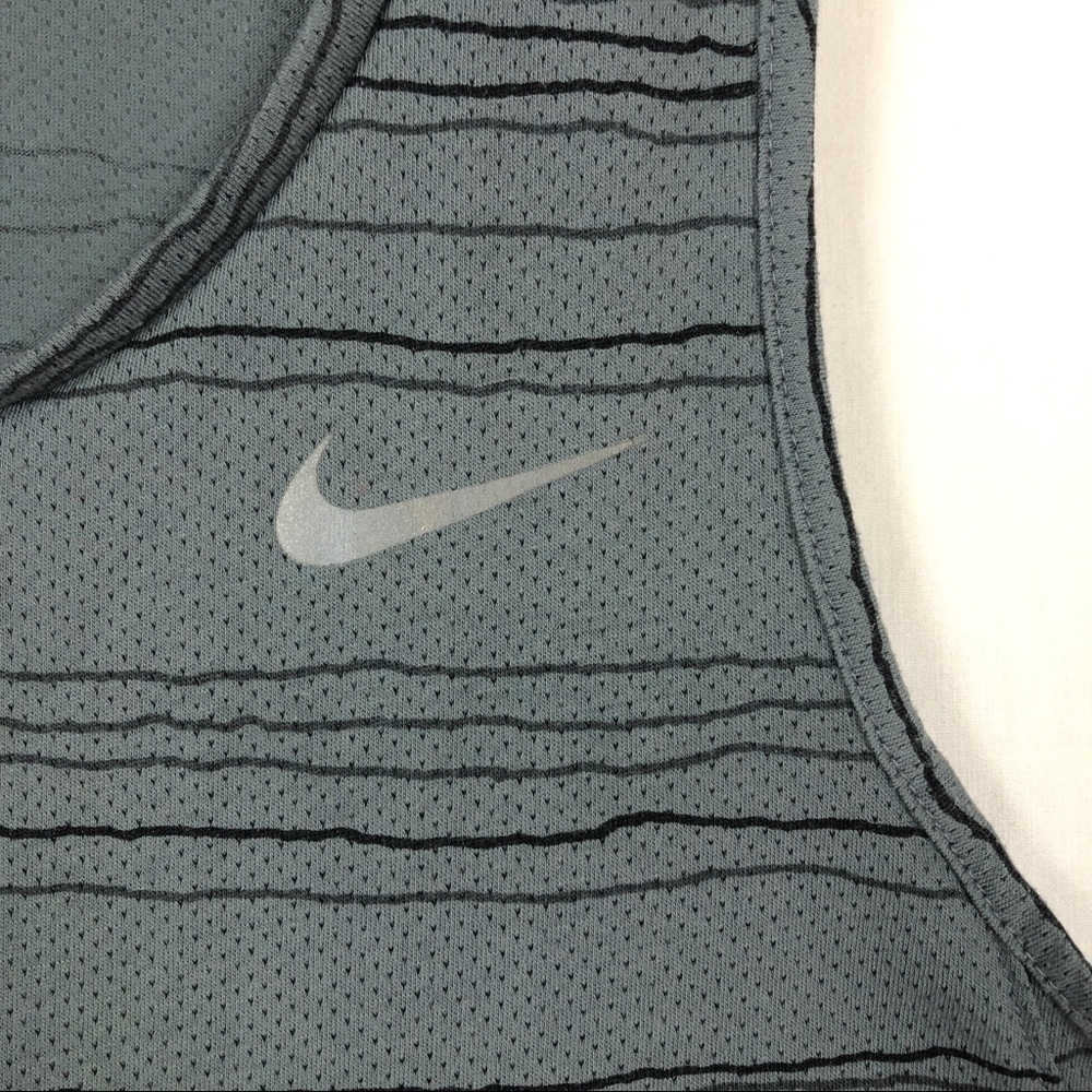 Nike Air Mesh Running Tank Top - Picture 4 of 7